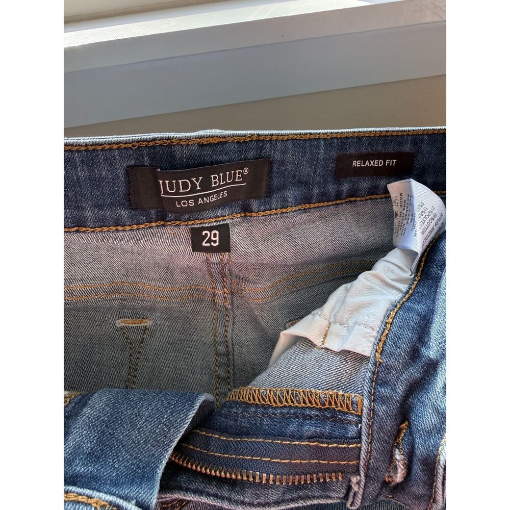 Judy Blue Relaxed Fit Mid Rise Distressed Jeans JB82102 DK Size 29 - Picture 3 of 7